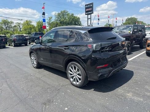 Used 2024 Buick Encore GX Avenir w/ Avenir Convenience Package FWD image 8