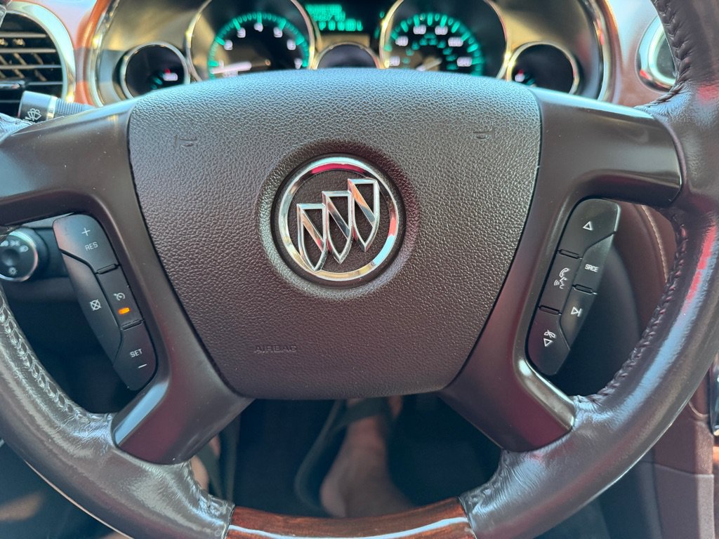 Used 2013 Buick Enclave Premium FWD image 31