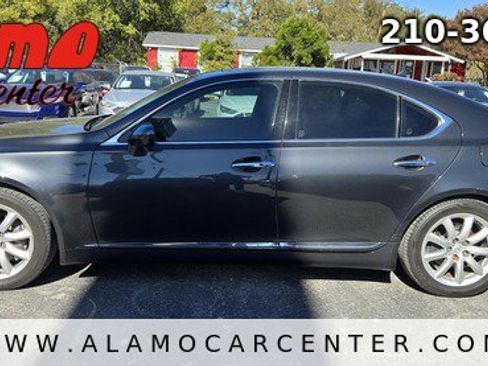 Used 2009 Lexus LS 460 Luxury image 2