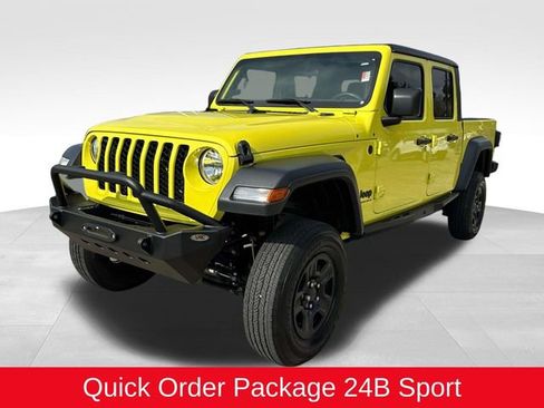 Used 2023 Jeep Gladiator Sport w/ Trailer Tow Package image 3