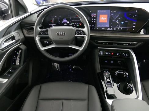 Used 2025 Audi Q5 Premium w/ Convenience Package AWD/4WD image 8