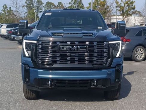 New 2026 GMC Sierra 2500 Denali Ultimate image 12