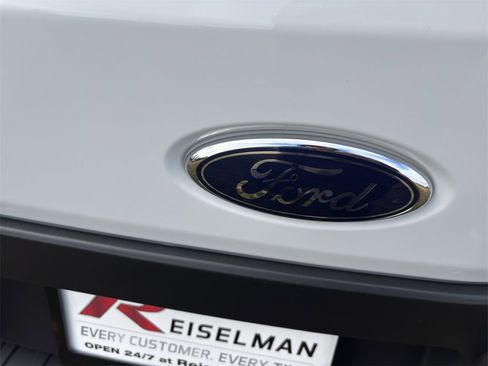 New 2025 Ford Transit 250 148 Medium Roof image 9