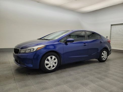 Used 2018 Kia Forte LX w/ LX Popular Package image 2