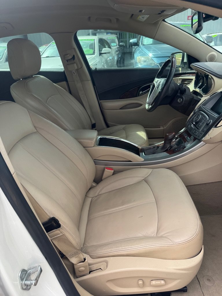 Used 2013 Buick LaCrosse Leather FWD image 9