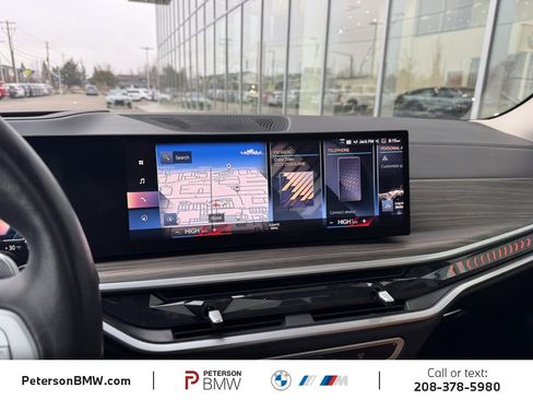 Used 2023 BMW X7 xDrive40i w/ Premium Package image 32