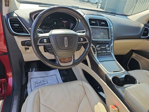 Used 2020 Lincoln Nautilus Reserve FWD image 18