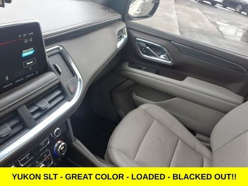 Used 2023 GMC Yukon SLT w/ SLT Premium Package image 24
