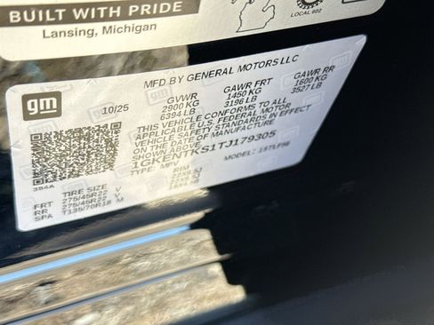 New 2026 GMC Acadia Denali Ultimate w/ LPO, Floor Liner Package image 30