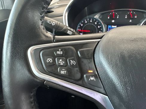 Used 2022 Chevrolet Equinox LT FWD image 26