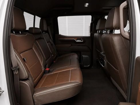 Used 2022 GMC Sierra 1500 Denali w/ Denali Reserve Package AWD/4WD image 14
