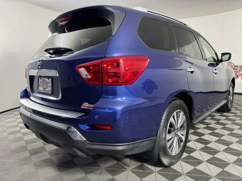 Used 2020 Nissan Pathfinder S FWD image 28
