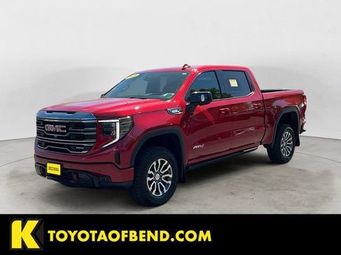 Used 2023 GMC Sierra 1500 AT4 w/ Technology Package AWD/4WD image 1