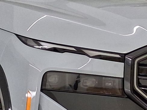 New 2026 BMW XM Label Red image 9