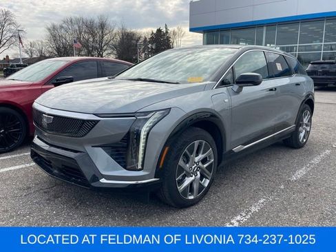 Used 2025 Cadillac Optiq Luxury 1 w/ LPO, Floor Liner Package image 1