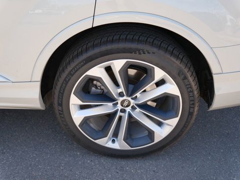 Used 2021 Audi Q7 3.0T Premium Plus w/ Executive Package AWD/4WD image 9