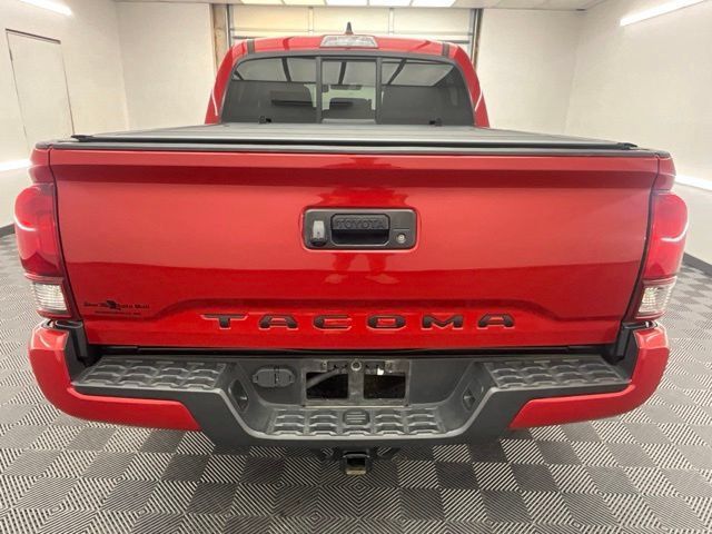 Used 2021 Toyota Tacoma SR AWD/4WD image 23