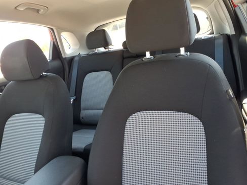 Used 2023 Hyundai Kona SE FWD image 13