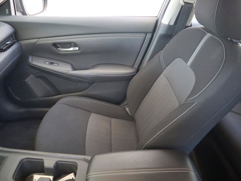 Used 2022 Nissan Sentra SV FWD image 19