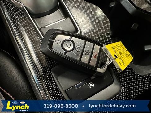 Used 2021 Ford Edge ST-Line FWD image 16