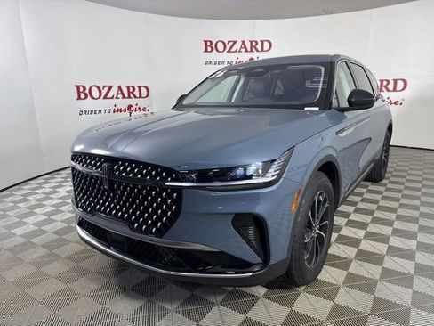 New 2026 Lincoln Nautilus Premier image 3