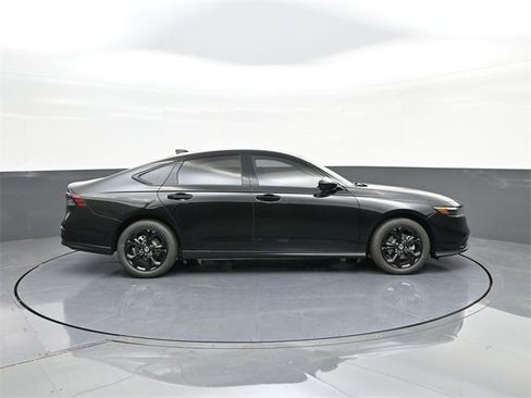 New 2025 Honda Accord SE image 21