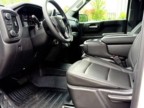 New 2026 Chevrolet Silverado 1500 W/T w/ WT Value Package AWD/4WD image 22