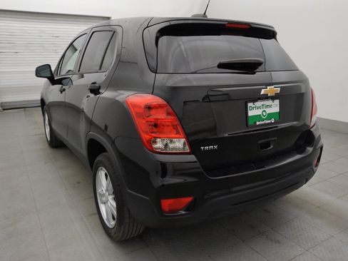 Used 2020 Chevrolet Trax LS w/ Tint and Cruise Package FWD image 5