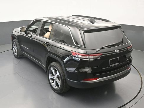 Used 2026 Jeep Grand Cherokee Limited RWD image 48