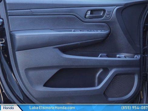 Used 2023 Honda Odyssey Sport image 13