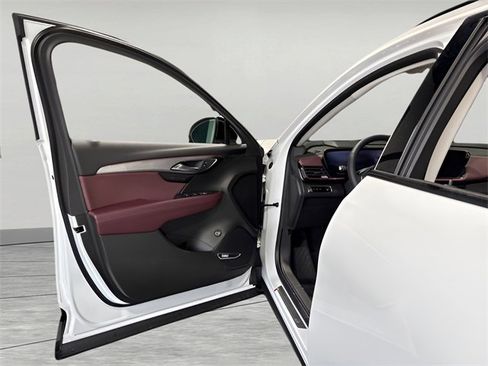 New 2025 Buick Envision Sport Touring image 15