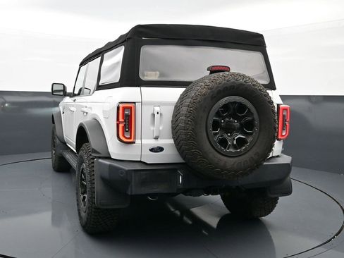 Used 2021 Ford Bronco Outer Banks w/ Sasquatch Package AWD/4WD image 6