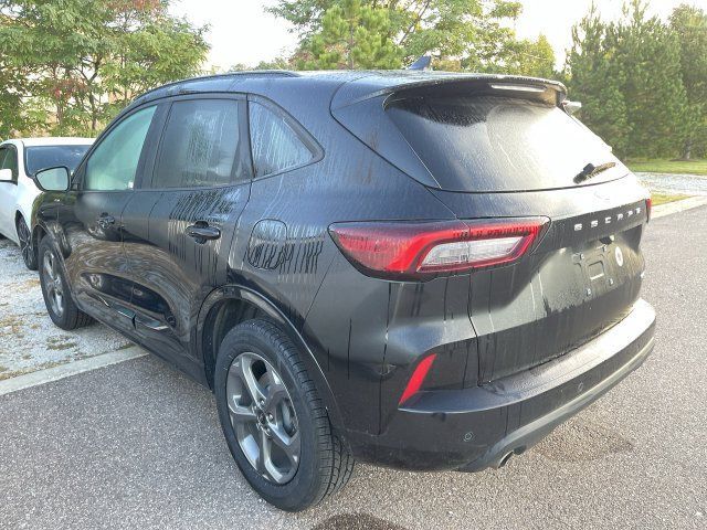 Certified 2023 Ford Escape ST-Line Select w/ Tech Pack #1 AWD/4WD image 13