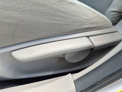 Used 2012 Toyota Corolla LE FWD image 14