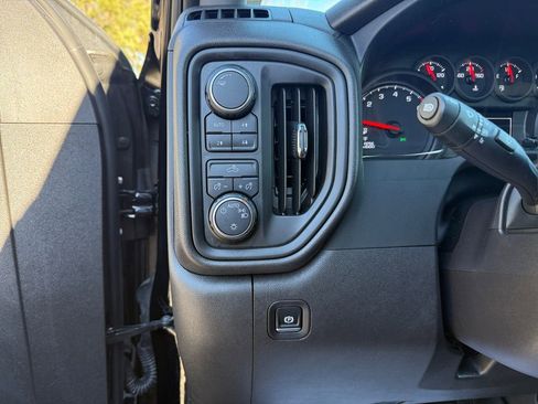 Used 2024 Chevrolet Silverado 1500 Custom Trail Boss image 18