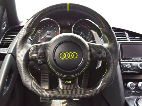 Used 2014 Audi R8 V10 AWD/4WD image 24