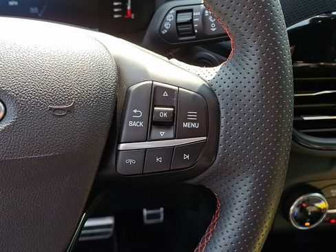 Used 2023 Ford Escape ST-Line AWD/4WD image 22