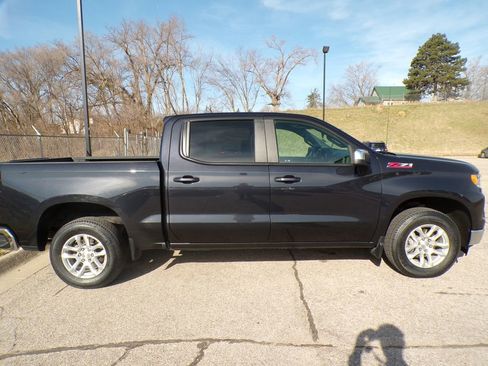 Used 2022 Chevrolet Silverado 1500 LT image 6