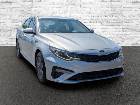 Used 2020 Kia Optima LX FWD image 4