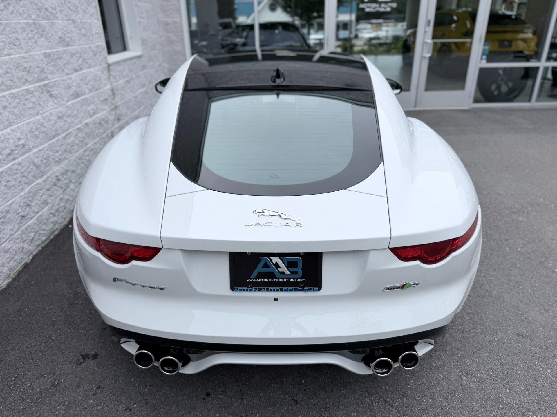 Used 2017 Jaguar F-TYPE R AWD/4WD image 26