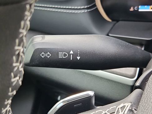 Used 2023 Jeep Grand Cherokee Limited image 28