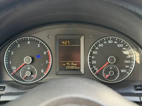 Used 2010 Volkswagen Jetta Wolfsburg Edition FWD image 29