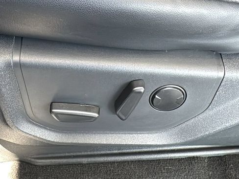 Certified 2024 Ford Expedition XLT RWD image 20