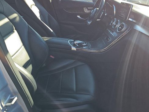 Used 2016 Mercedes-Benz C 300 Sedan w/ Sport Package image 10