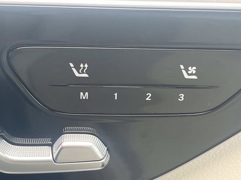 Used 2025 Mercedes-Benz GLC 300 image 18