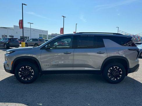 Used 2025 Chevrolet Traverse Z71 w/ Enhanced Driving Package image 4