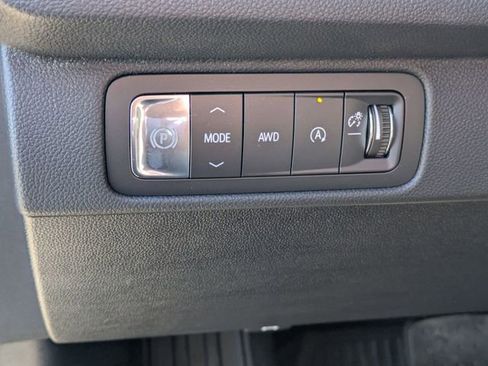 New 2026 Chevrolet Traverse Z71 w/ Enhanced Driving Package AWD/4WD image 15
