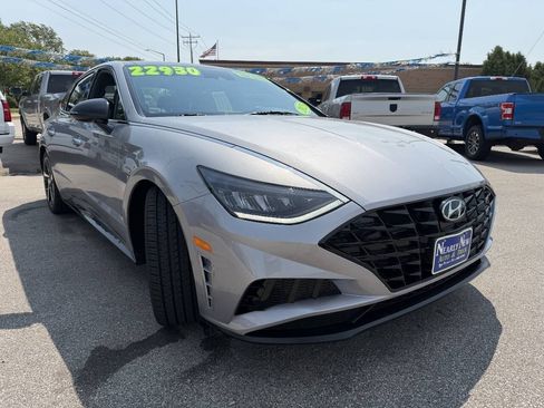 Used 2023 Hyundai Sonata SEL Plus FWD image 3