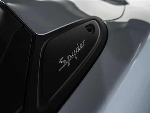 Certified 2016 Porsche Boxster Spyder RWD image 22