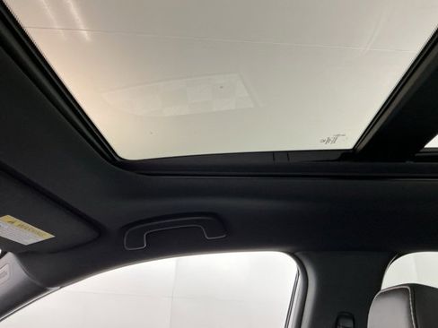 Used 2025 Honda Pilot TrailSport image 21